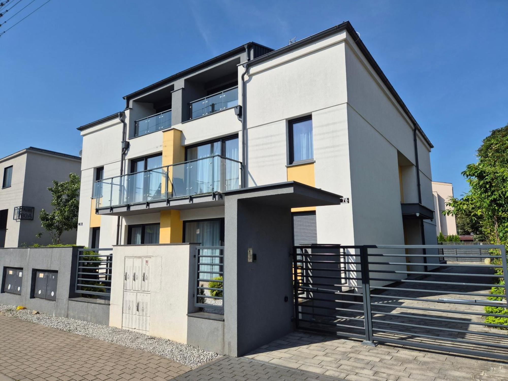 Willa Raclawicka Apartments Poznan Bilik gambar